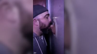 Fun Time at the Glory Hole (110)