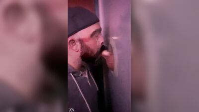 Fun Time at the Glory Hole (110)