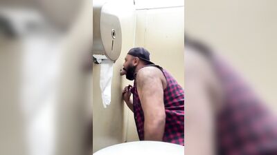 Fun Time at the Glory Hole (78)