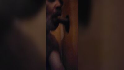 Fun Time at the Glory Hole (121)