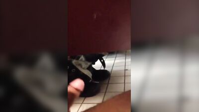 Fun Time at the Glory Hole (104)