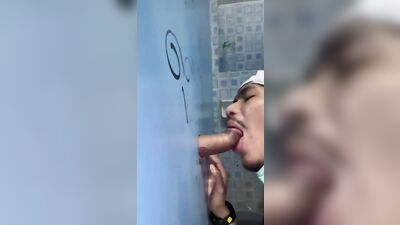 Fun Time at the Glory Hole (14)