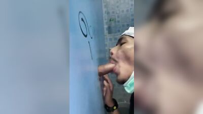 Fun Time at the Glory Hole (14)