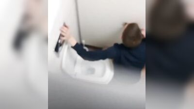 Fun Time at the Glory Hole (177)