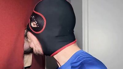 Fun Time at the Glory Hole (96)
