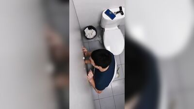 Fun Time at the Glory Hole (115)