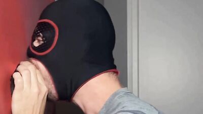 Fun Time at the Glory Hole (95)
