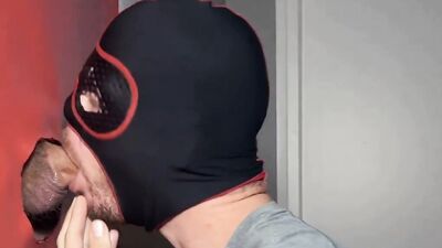 Fun Time at the Glory Hole (95)