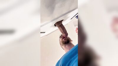 Fun Time at the Glory Hole (59)