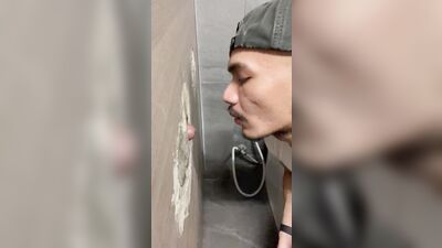 Fun Time at the Glory Hole (11)