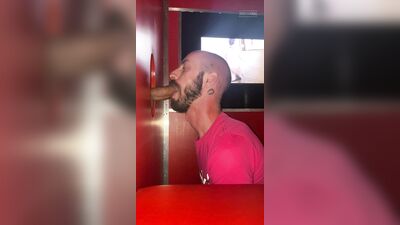 Fun Time at the Glory Hole (22)