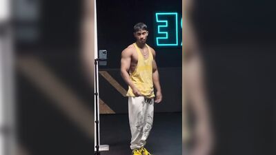 Middle Eastern Gay Men (18)