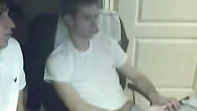 college alpha tells friend just suck me - free gay porn