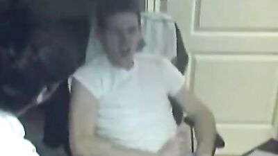 college alpha tells friend just suck me - free gay porn