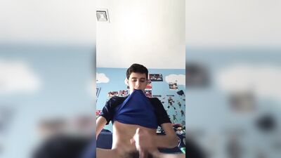 college twink jerks off for webcame - free gay porn