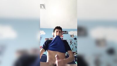 college twink jerks off for webcame - free gay porn