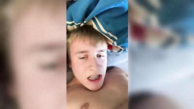 braces guy cumming on own face and in own mouth - free gay porn