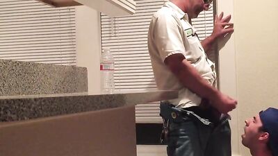 repairman give pig a huge load - free gay porn
