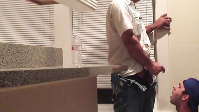 repairman give pig a huge load - free gay porn