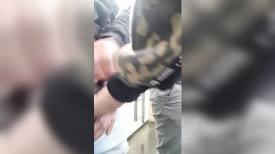 pauzudos trocam chupadas gostosas no banheiro - free gay porn