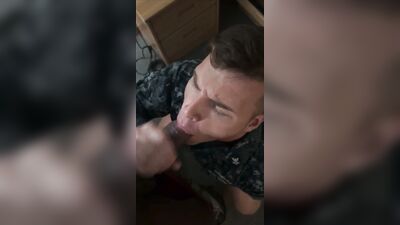 white soldier blows a huge bbc swallows cum he cums - free gay porn