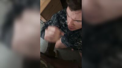white soldier blows a huge bbc swallows cum he cums - free gay porn