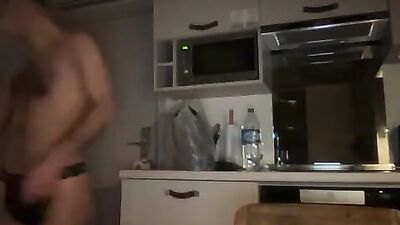 flashing to turkish delivery guy and inviting him in - free gay porn