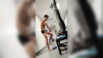 locker room spycam serious lad - free gay porn