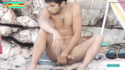 accidental cum on the beach - free gay porn