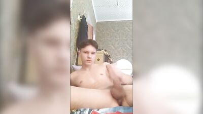 polski przystojny wali konia polish hunk jerks off - free gay porn