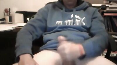 german twink break from schoolwork - free gay porn