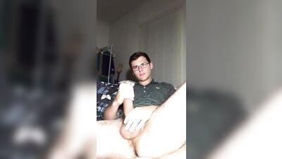 nerdy guy playing with his ass - free gay porn