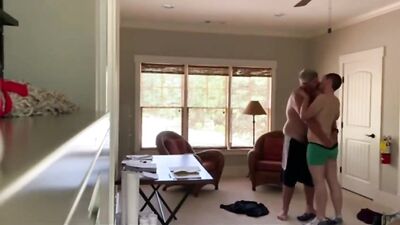 married dad gets an ass eating from the neighbour boy - free gay porn