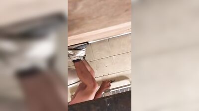 hot straight guy caught jerking off2 - free gay porn