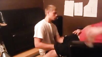 horny daddy with his houseboy - free gay porn