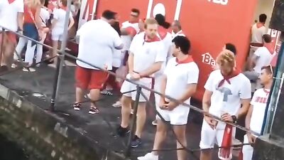 pisser la feria - free gay porn