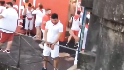 pisser la feria - free gay porn