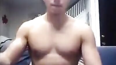 wank in front of friends2 - free gay porn
