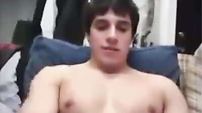 wank in front of friends2 - free gay porn