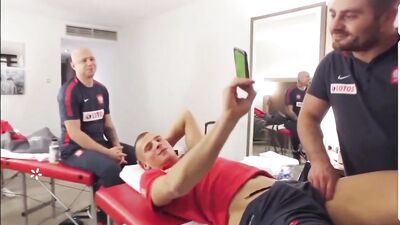 boner during sports massage - free gay porn