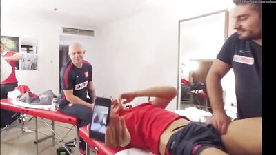boner during sports massage - free gay porn