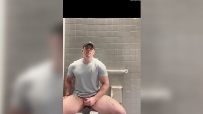 hunk jerking off in public bathroom - free gay porn