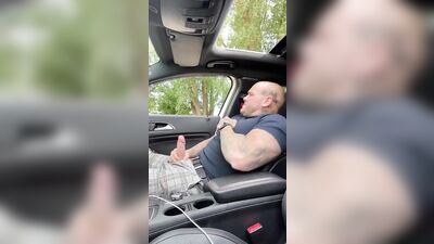 bull daddy skinhead jacks off in car - free gay porn