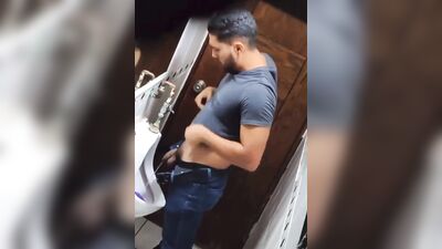 sexy man is taking a piss - free gay porn