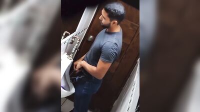 sexy man is taking a piss - free gay porn