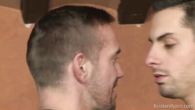 casting couch 340 stephan raw hugo arias - free gay porn
