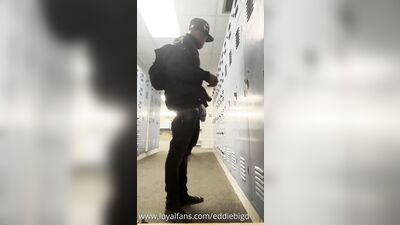 showing off his big dick in locker room and sauna - free gay porn