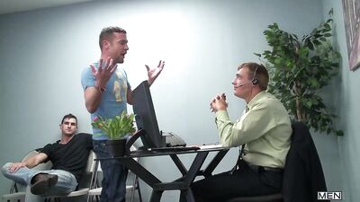 bitchy receptionist bts behind the scenes - free gay porn