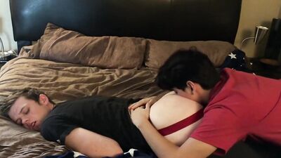 college boys fucking in room - free gay porn