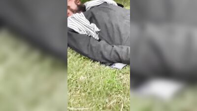 twink fag sucks a homeless daddy on public park - free gay porn
